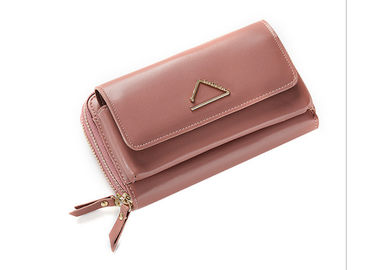 Chine Portefeuille diagonal de sac d'épaule de couleur solide mini avec le matériel de triangle de mode fournisseur